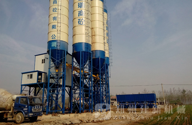 沈丘HZS120混凝土爱游戏(ayx)体育官方网站-ayx.com站现场案例