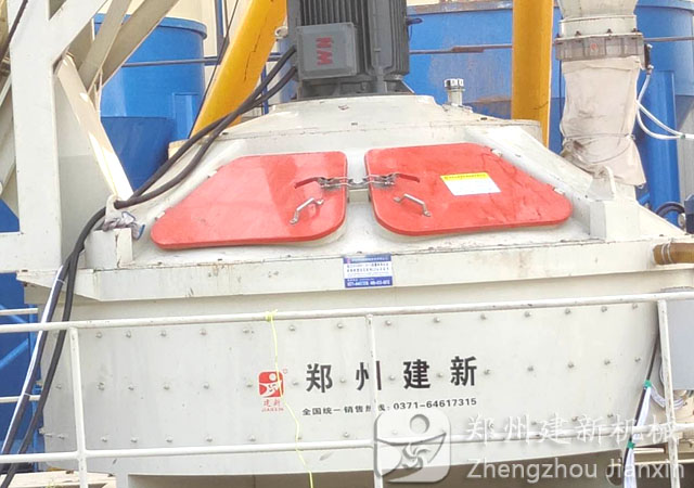 河南原阳爱游戏(ayx)体育官方网站-ayx.com站安装完成主机采用建新1500立轴混凝土爱游戏(ayx)体育官方网站-ayx.com机