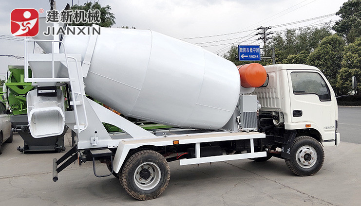 4方混凝土爱游戏(ayx)体育官方网站-ayx.com车
